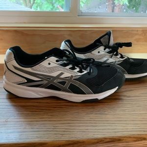 ASICS Upcourt Volleyball Shoes